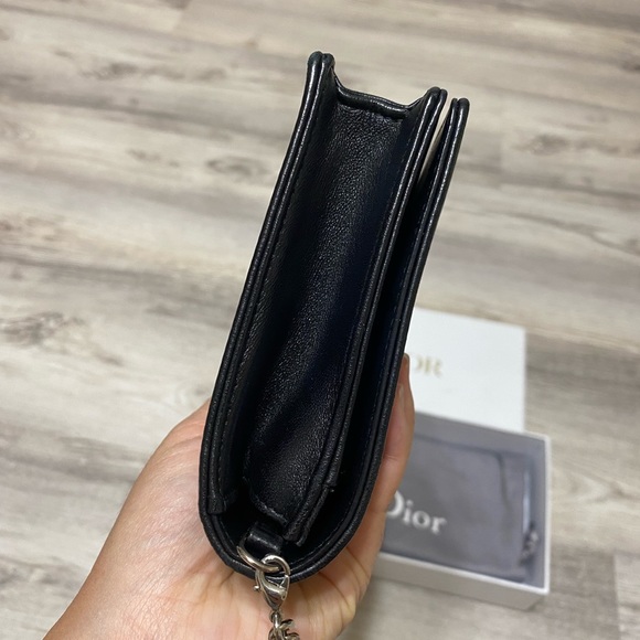 Used - Picture 6 of 12